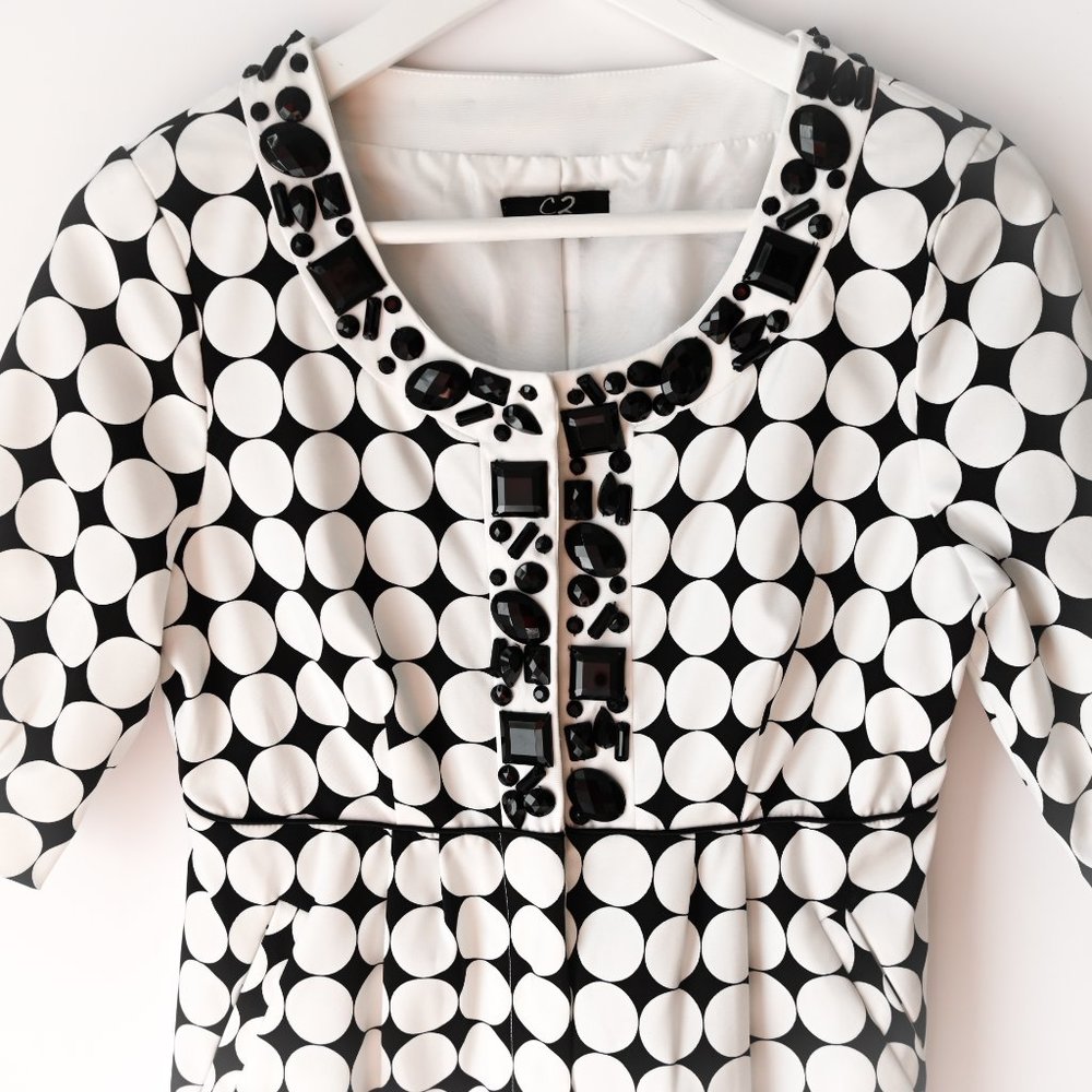 C2 STUDIO Black & White Circle Pattern Dress with Gemstones - Size Small - Picture 2 of 8